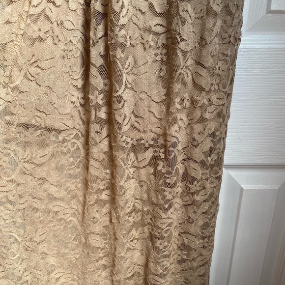 Lace Maxi Dress - Picture 5 of 5